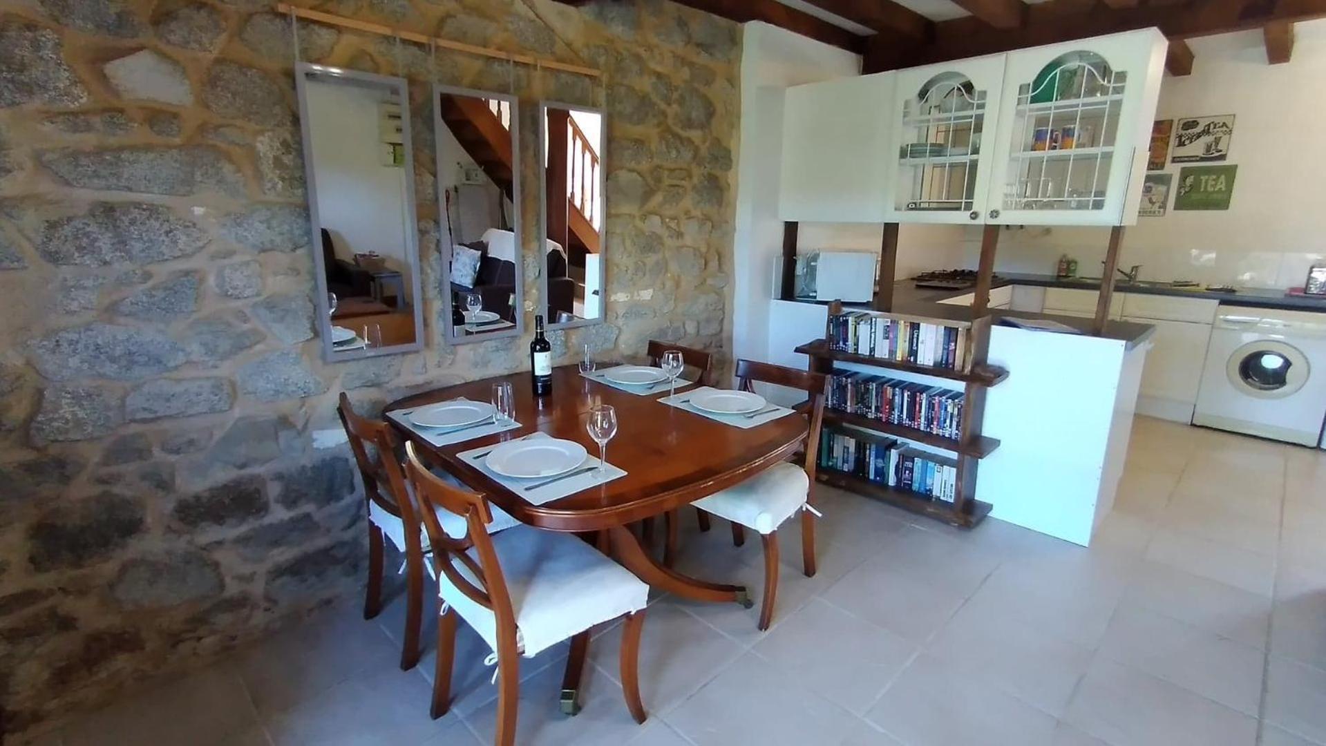 Character 2 Bed Cottage Within Walking Distance Of Bar/Restaurants Piegut-Pluviers Экстерьер фото