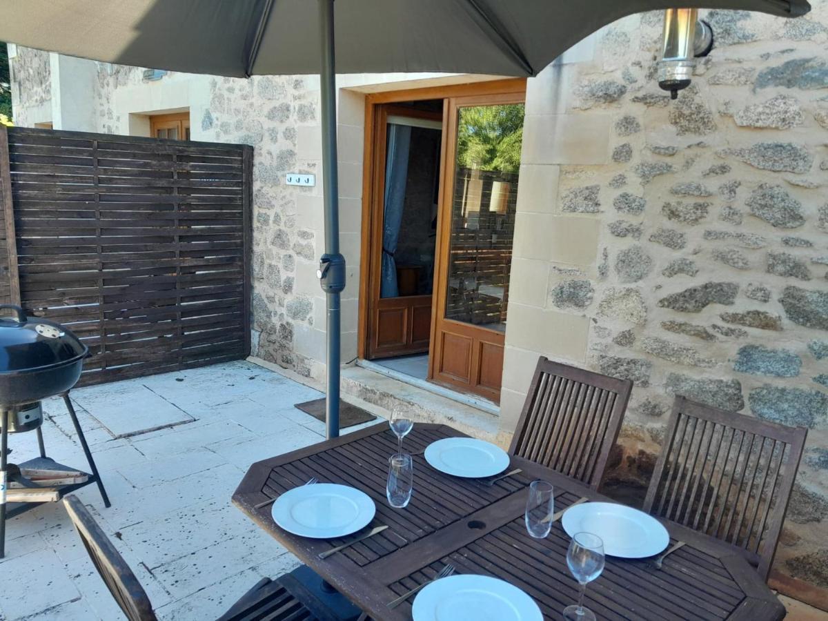 Character 2 Bed Cottage Within Walking Distance Of Bar/Restaurants Piegut-Pluviers Экстерьер фото